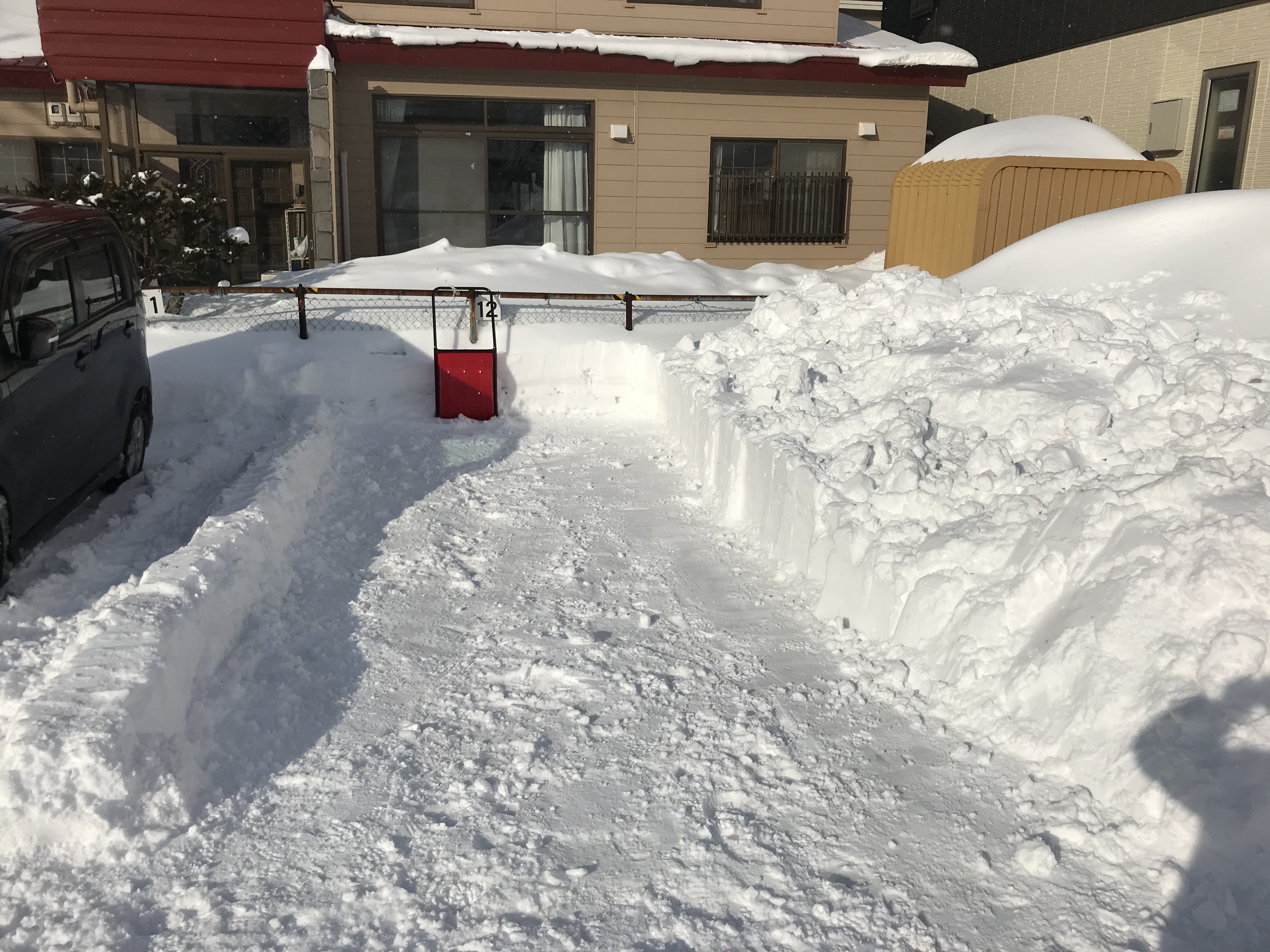 除雪後の駐車場